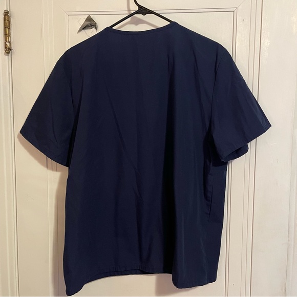 SB Unisex scrub /uniform. Medium. Navy - Picture 7 of 7